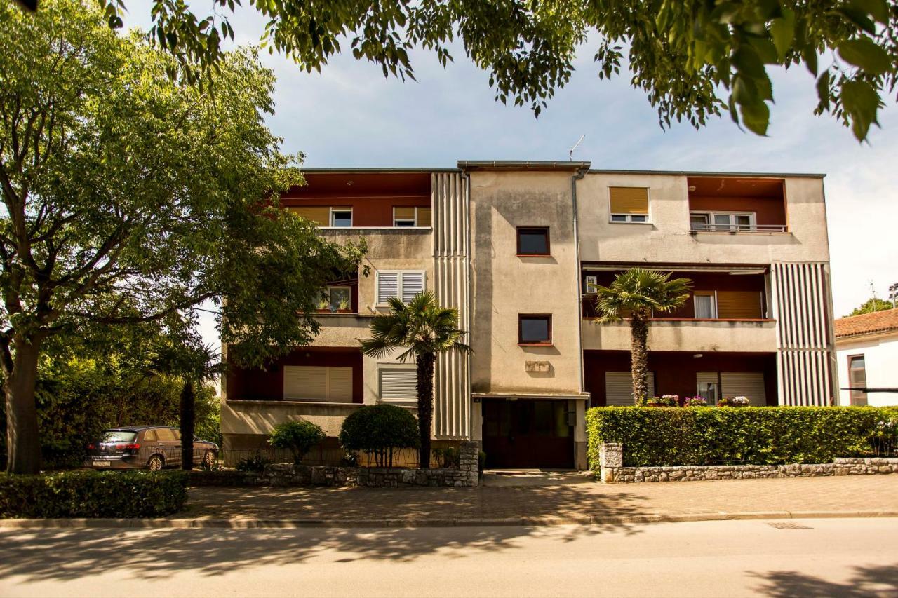 רוביני Apartman Barbara מראה חיצוני תמונה