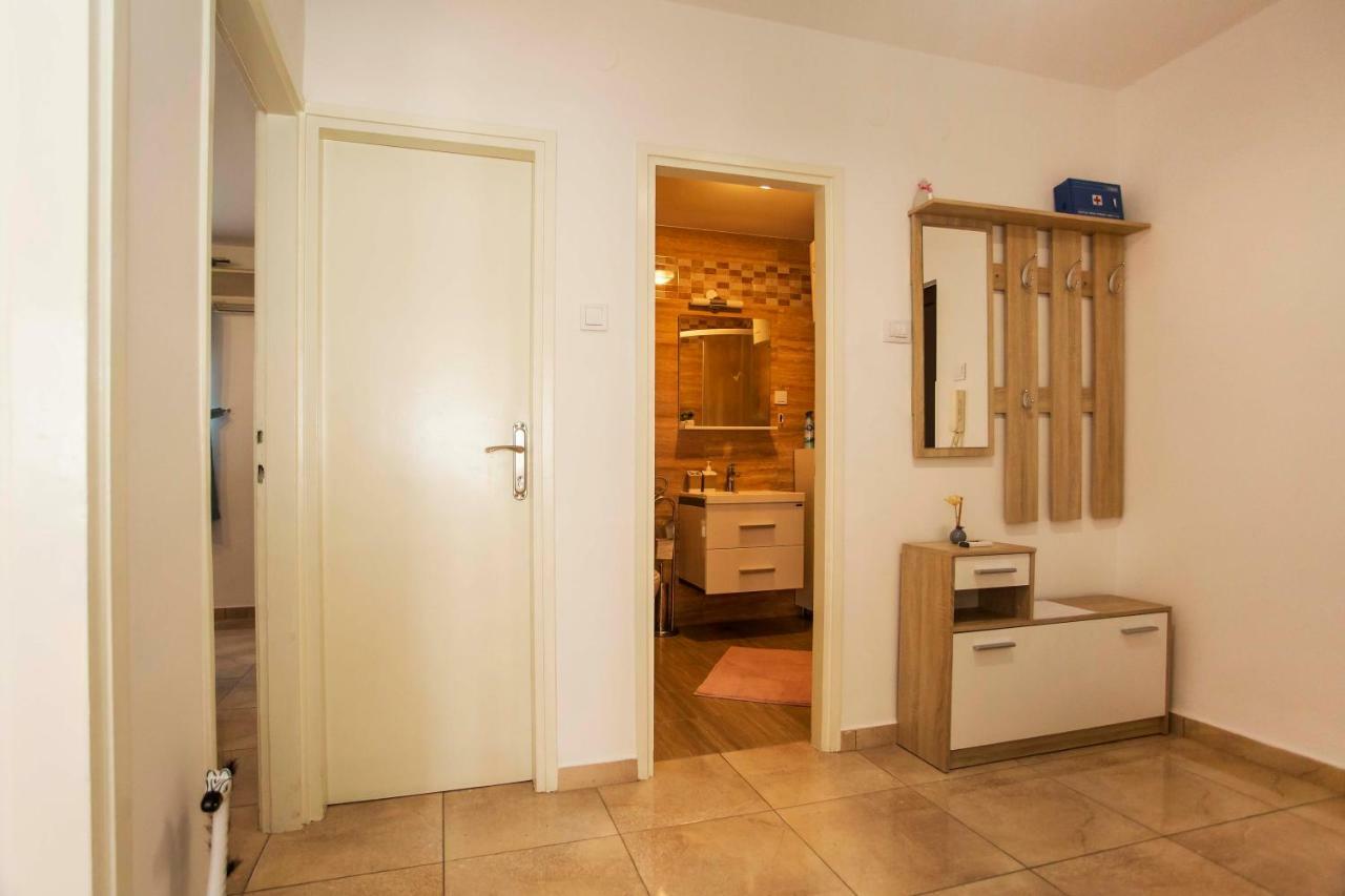 רוביני Apartman Barbara מראה חיצוני תמונה
