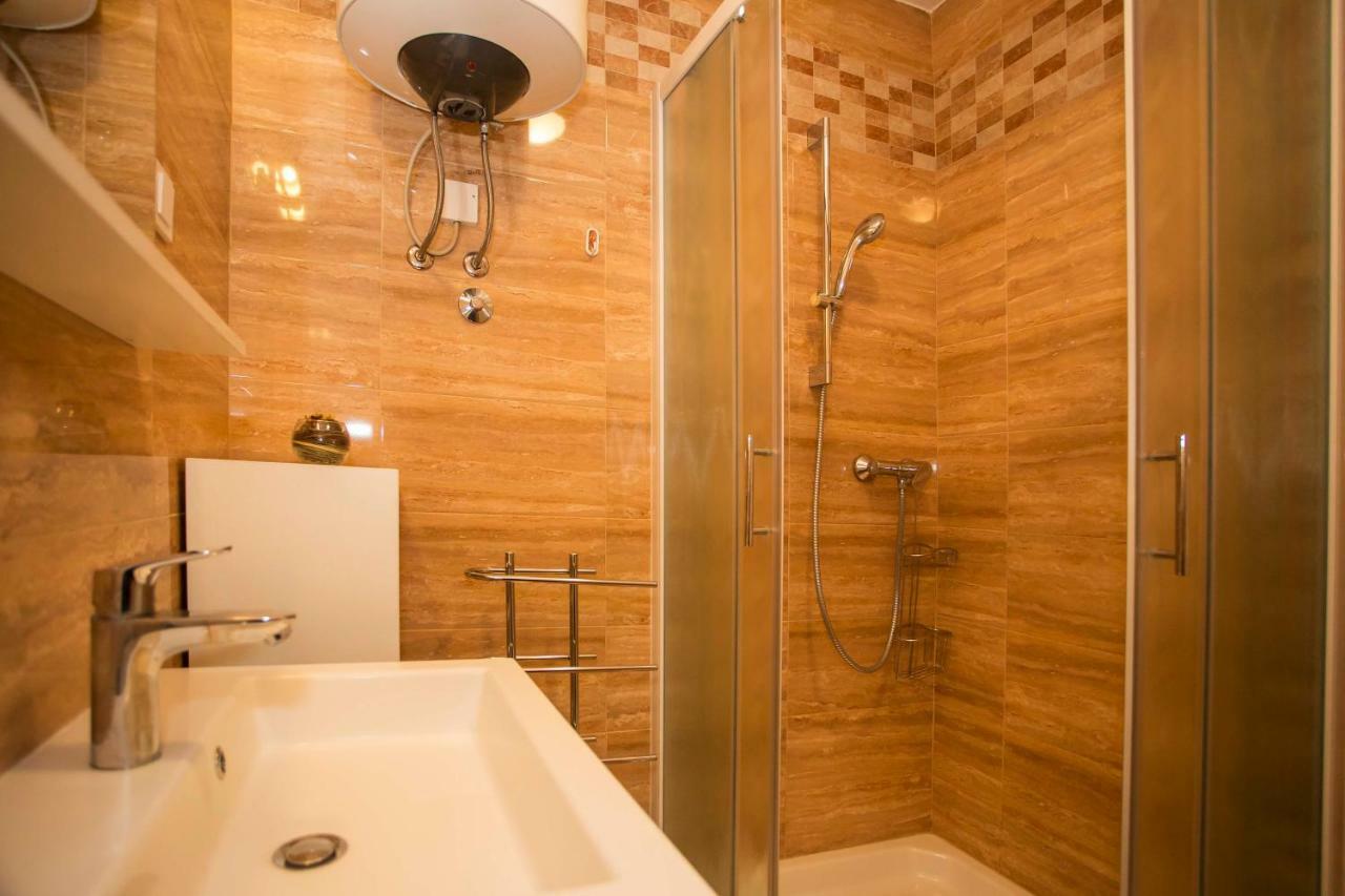 רוביני Apartman Barbara מראה חיצוני תמונה