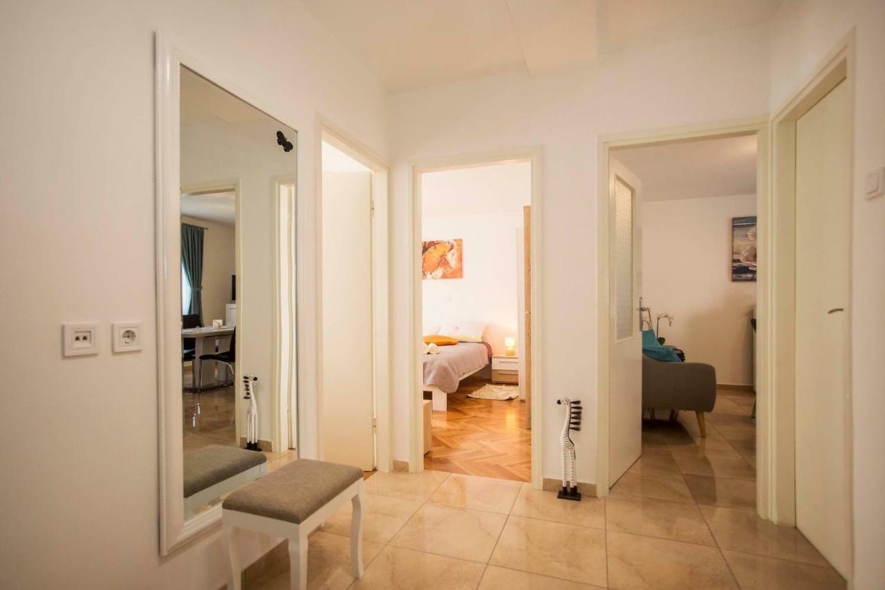 רוביני Apartman Barbara מראה חיצוני תמונה