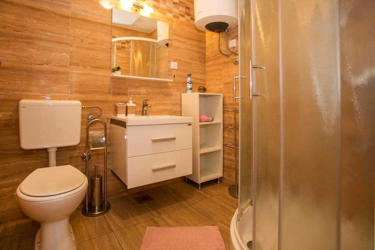 רוביני Apartman Barbara מראה חיצוני תמונה
