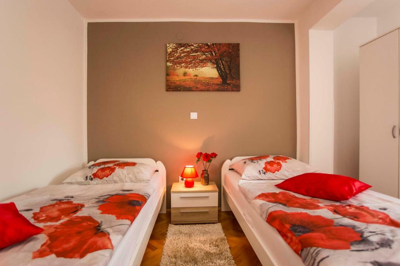 רוביני Apartman Barbara מראה חיצוני תמונה